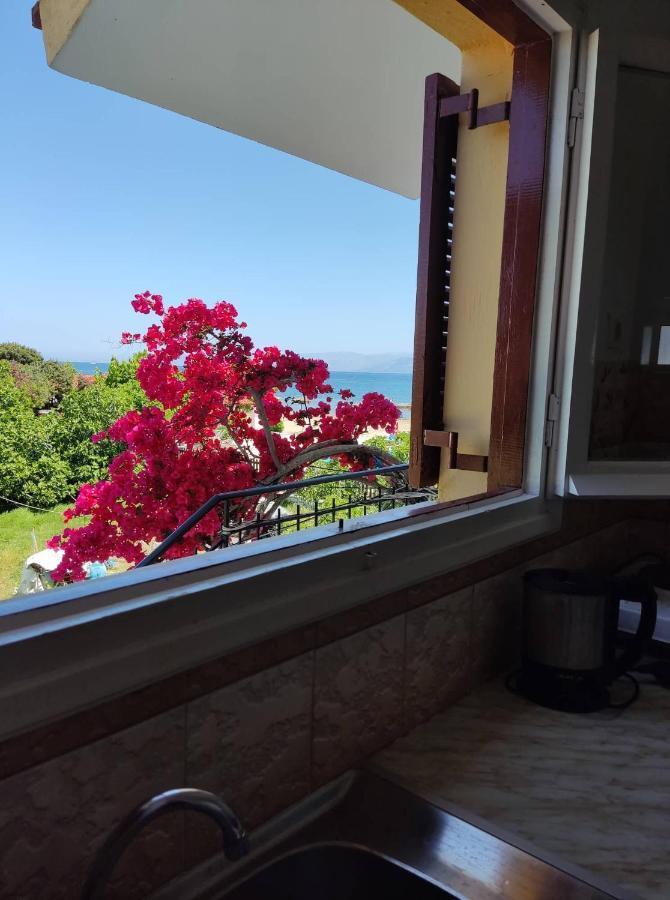 Cavos Sunrise Beach Apartments Kavos Exterior photo